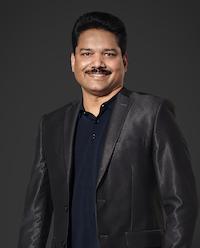 Vaidya Jayarajan Kodikannath (BSc, BAMS)